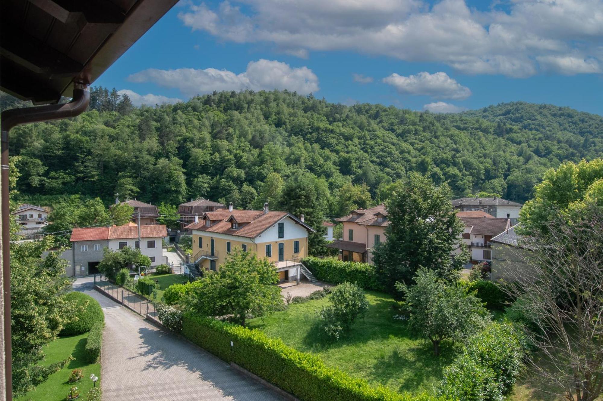 Hotel Villa Elia Calizzano Luaran gambar