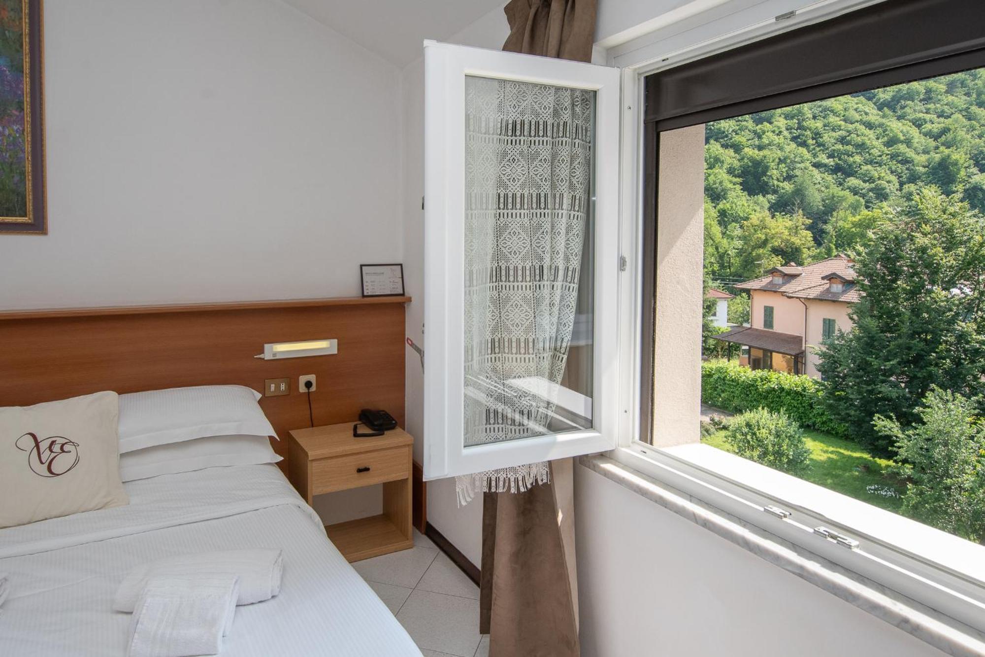 Hotel Villa Elia Calizzano Luaran gambar